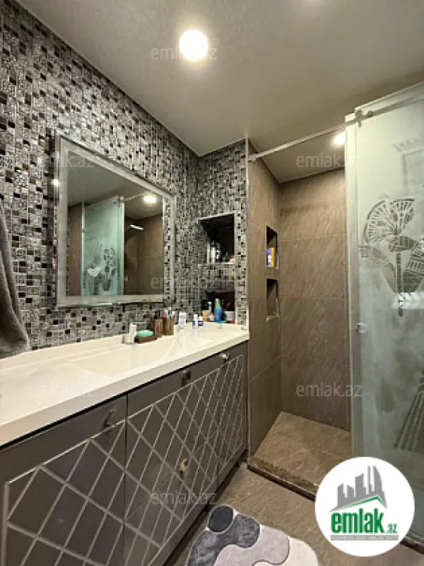 Satılır 3 otaqlı yeni tikili 126 m²