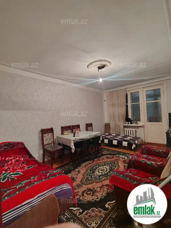 Satılır 2 otaqlı köhnə tikili 40 m²