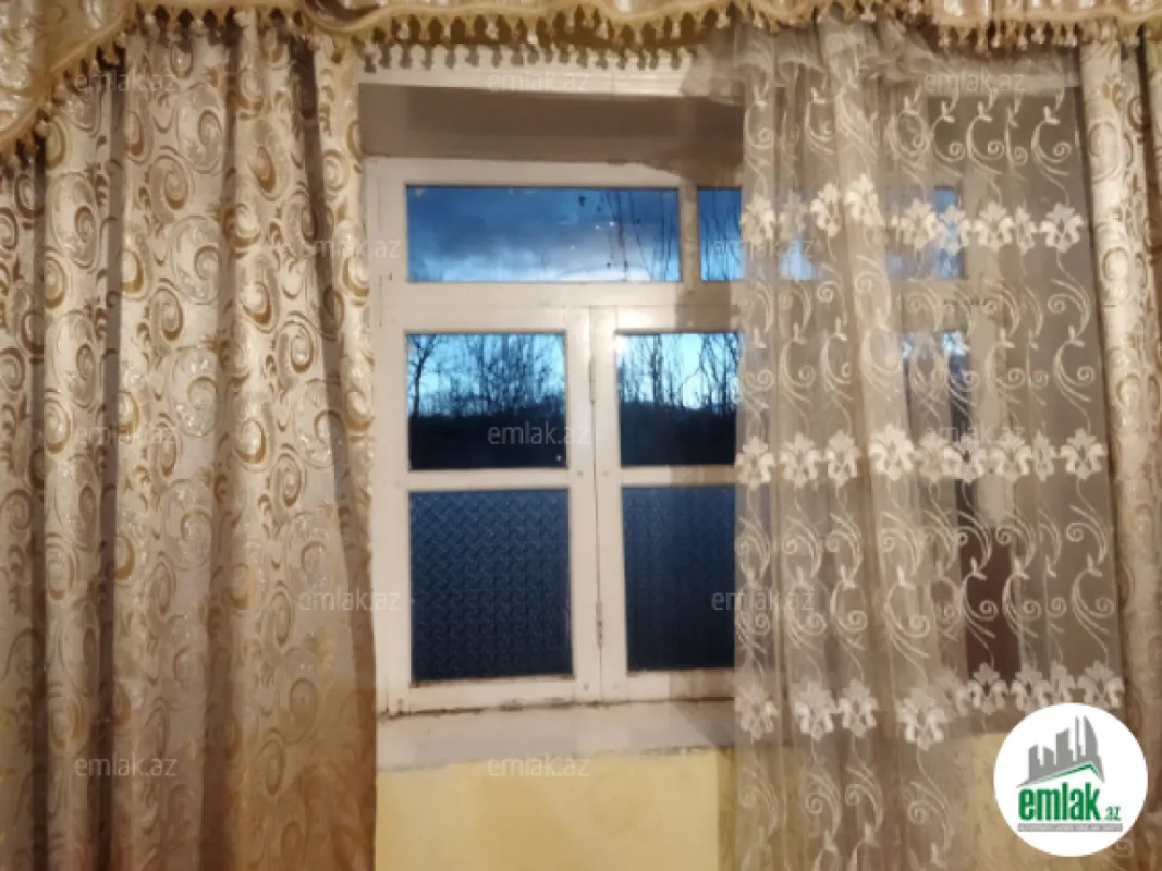 Satılır 3 otaqlı həyət evi 65 m²