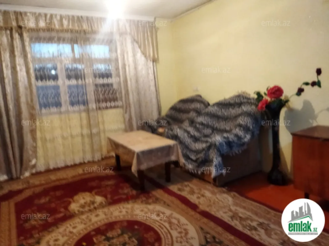 Satılır 3 otaqlı həyət evi 65 m²