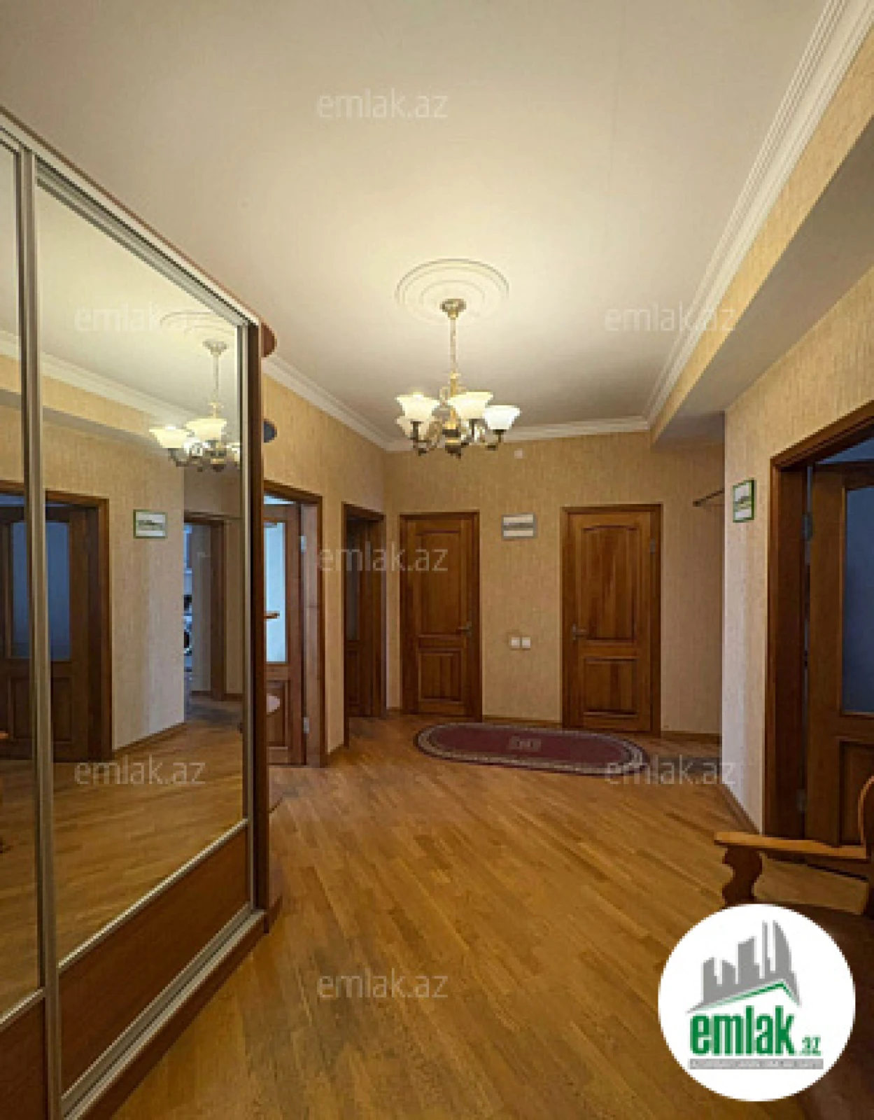 Satılır 3 otaqlı yeni tikili 120 m²