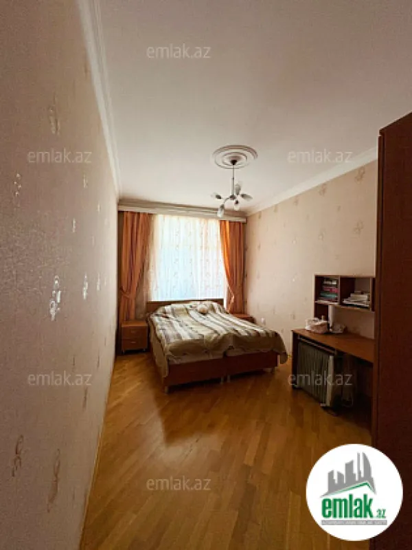 Satılır 3 otaqlı yeni tikili 120 m²