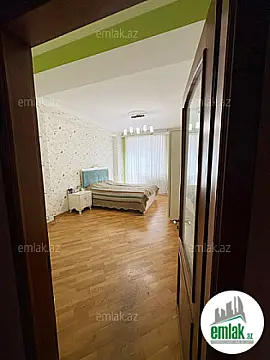 Satılır 3 otaqlı yeni tikili 120 m²