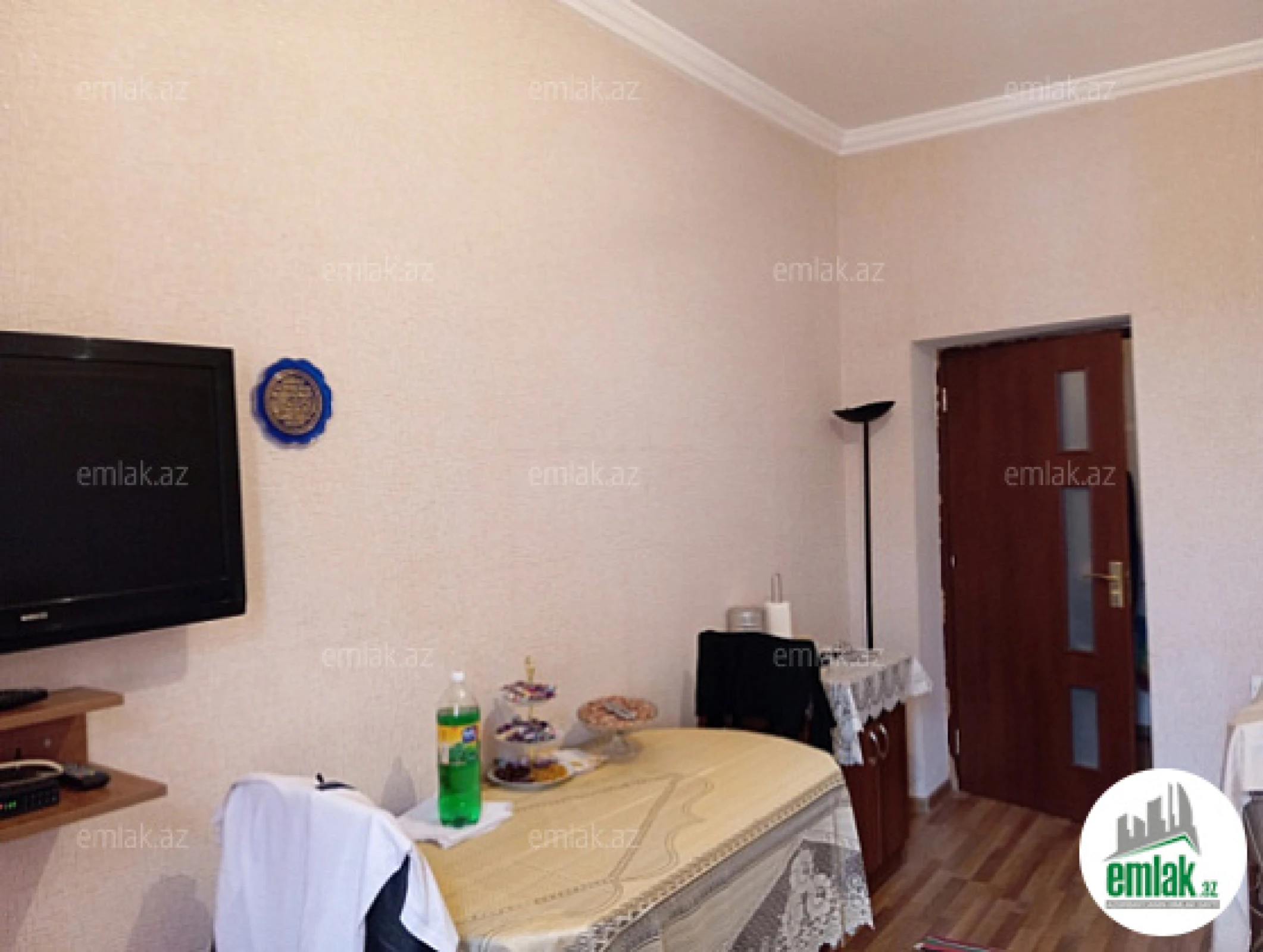 Satılır 2 otaqlı köhnə tikili 50 m²