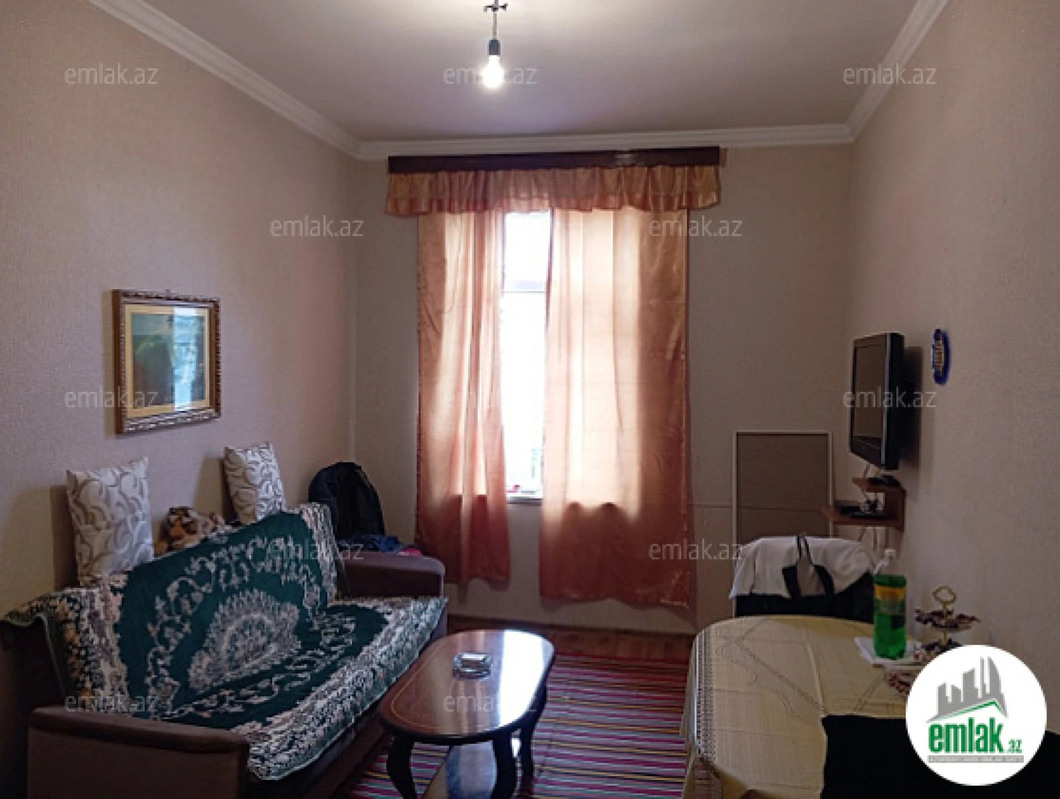 Satılır 2 otaqlı köhnə tikili 50 m²