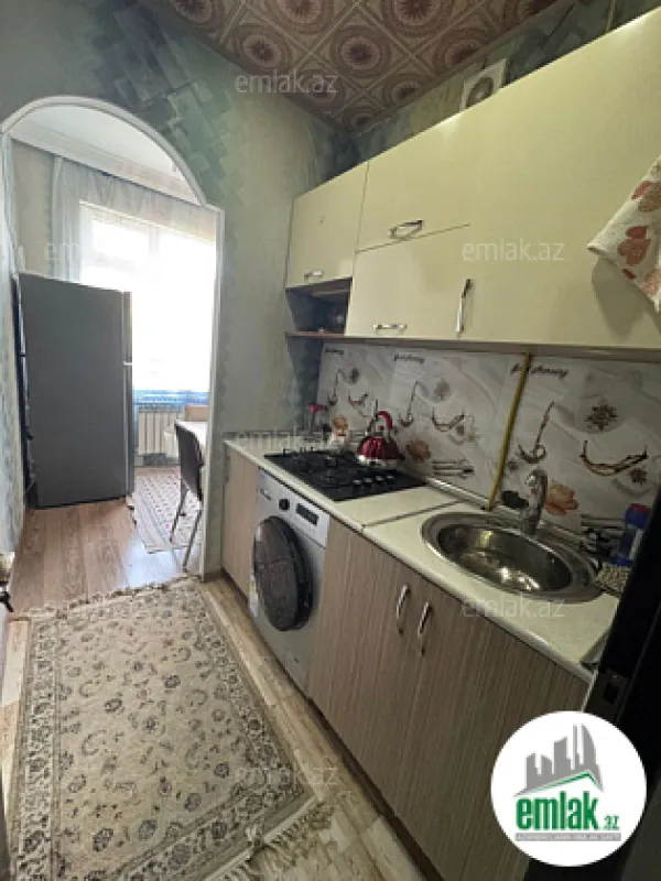 Satılır 2 otaqlı köhnə tikili 35 m²