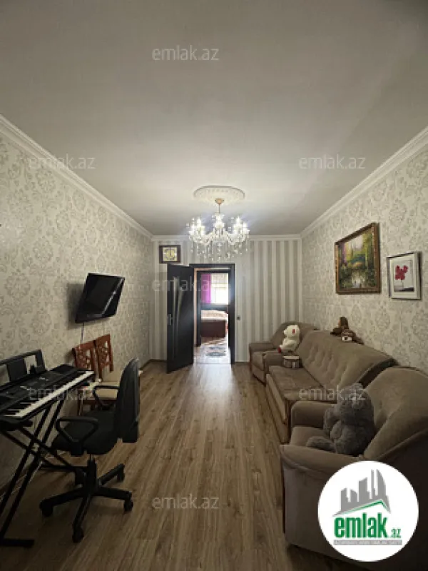 Satılır 2 otaqlı köhnə tikili 65 m²