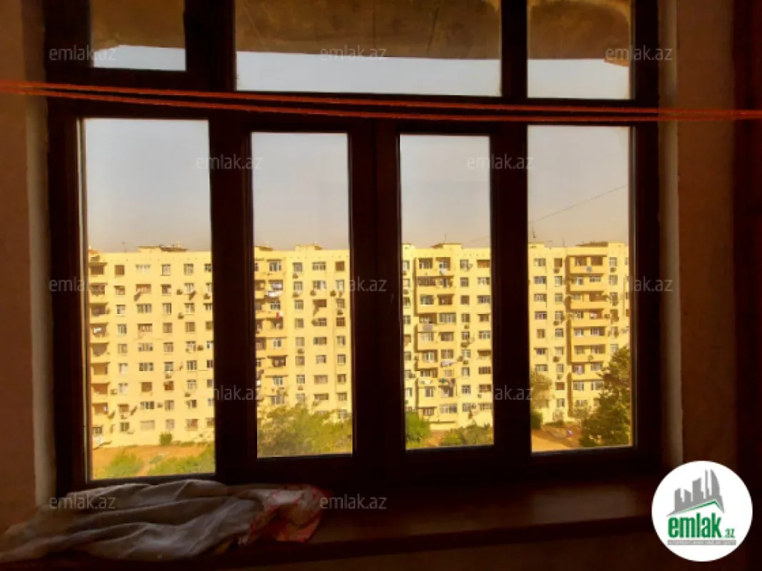 Satılır 3 otaqlı köhnə tikili 85 m²