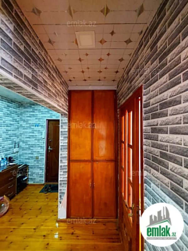 Satılır 3 otaqlı köhnə tikili 85 m²