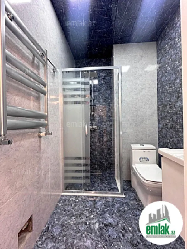 Satılır 4 otaqlı yeni tikili 135 m²