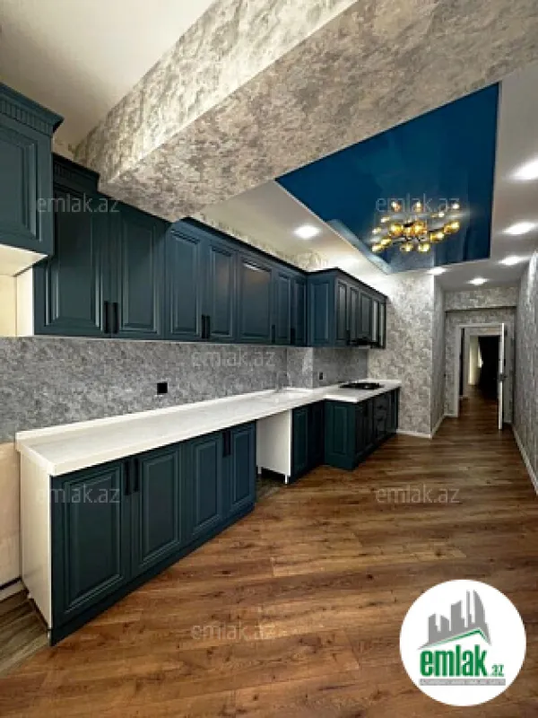 Satılır 4 otaqlı yeni tikili 135 m²