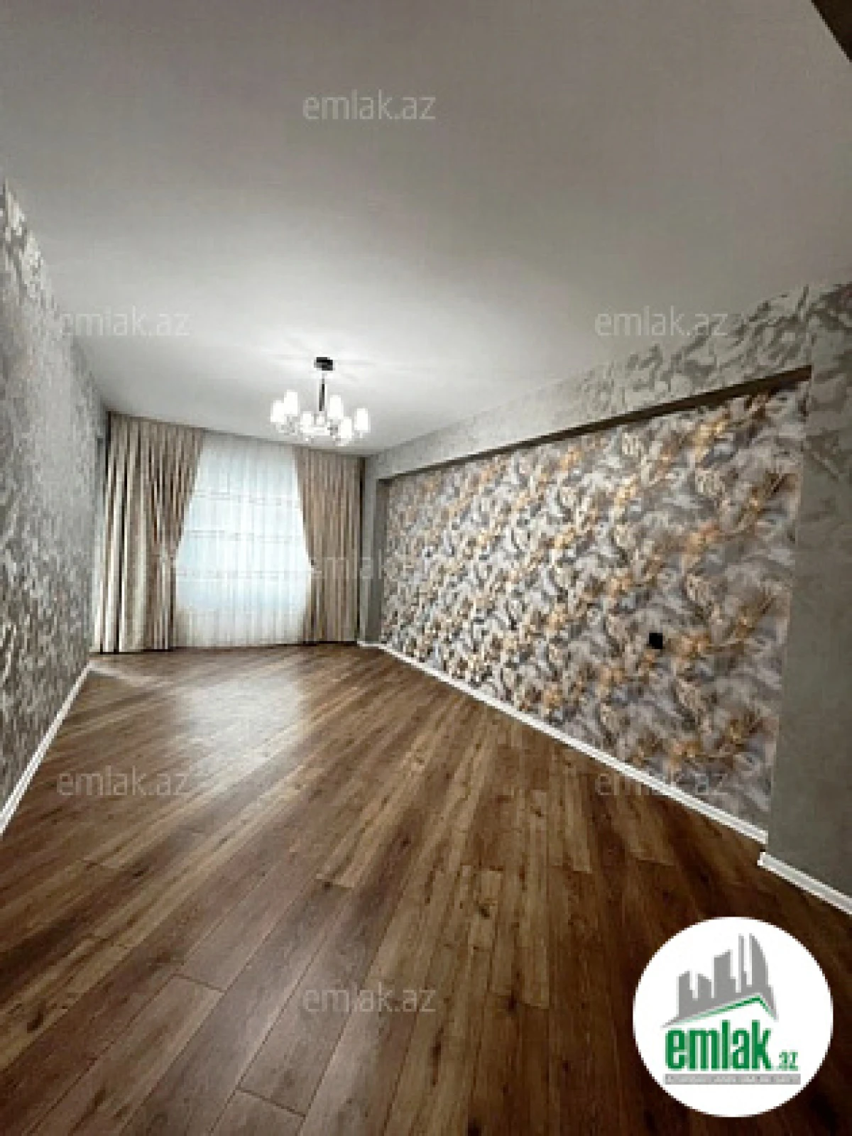 Satılır 4 otaqlı yeni tikili 135 m²