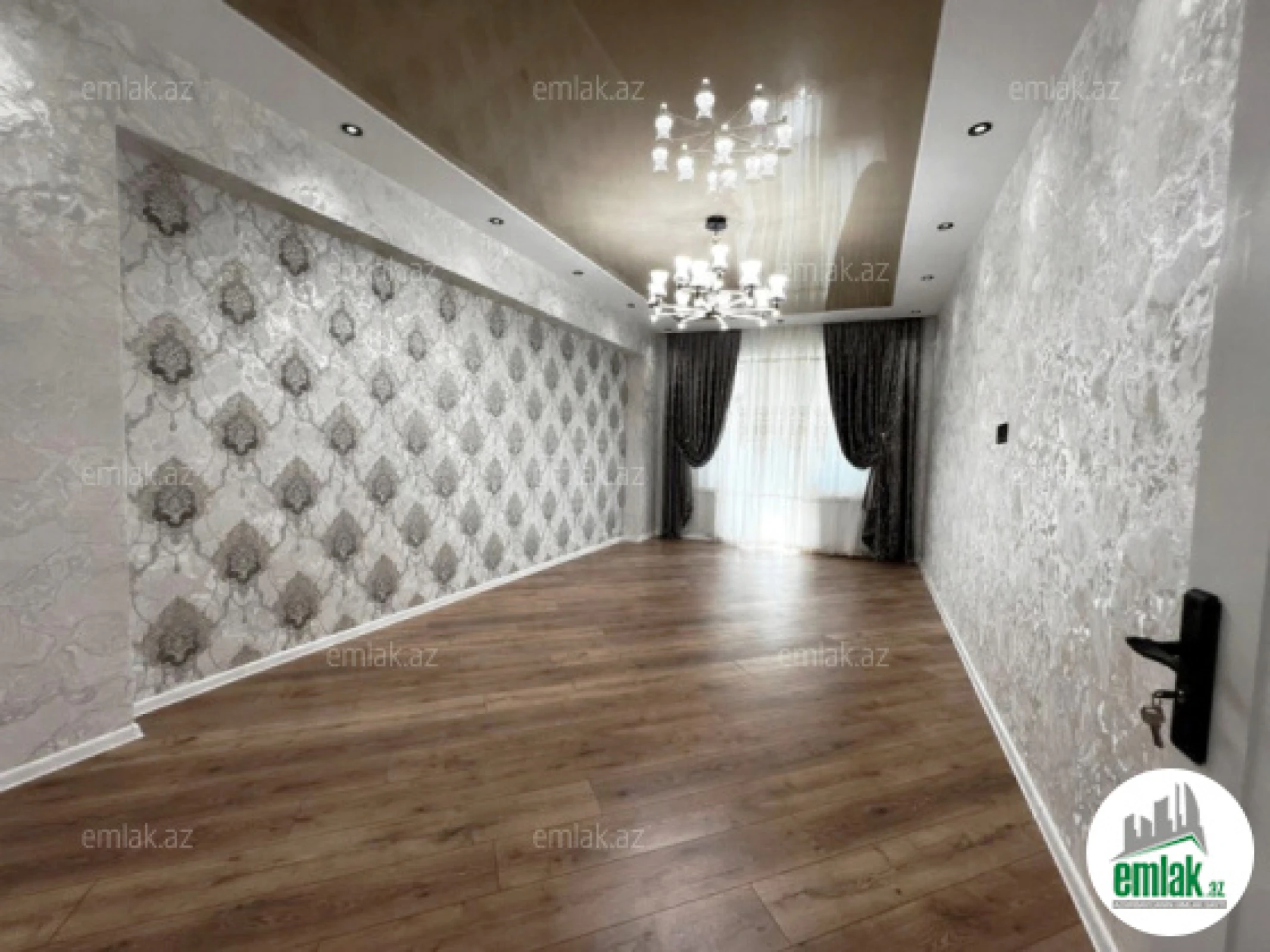 Satılır 4 otaqlı yeni tikili 135 m²