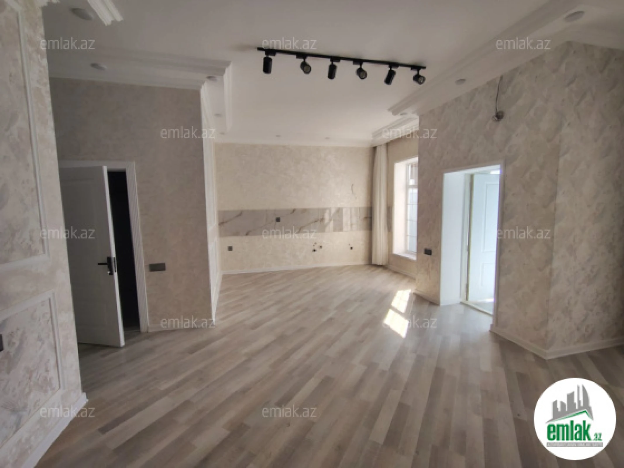 Satılır 3 otaqlı mənzil 90 m²