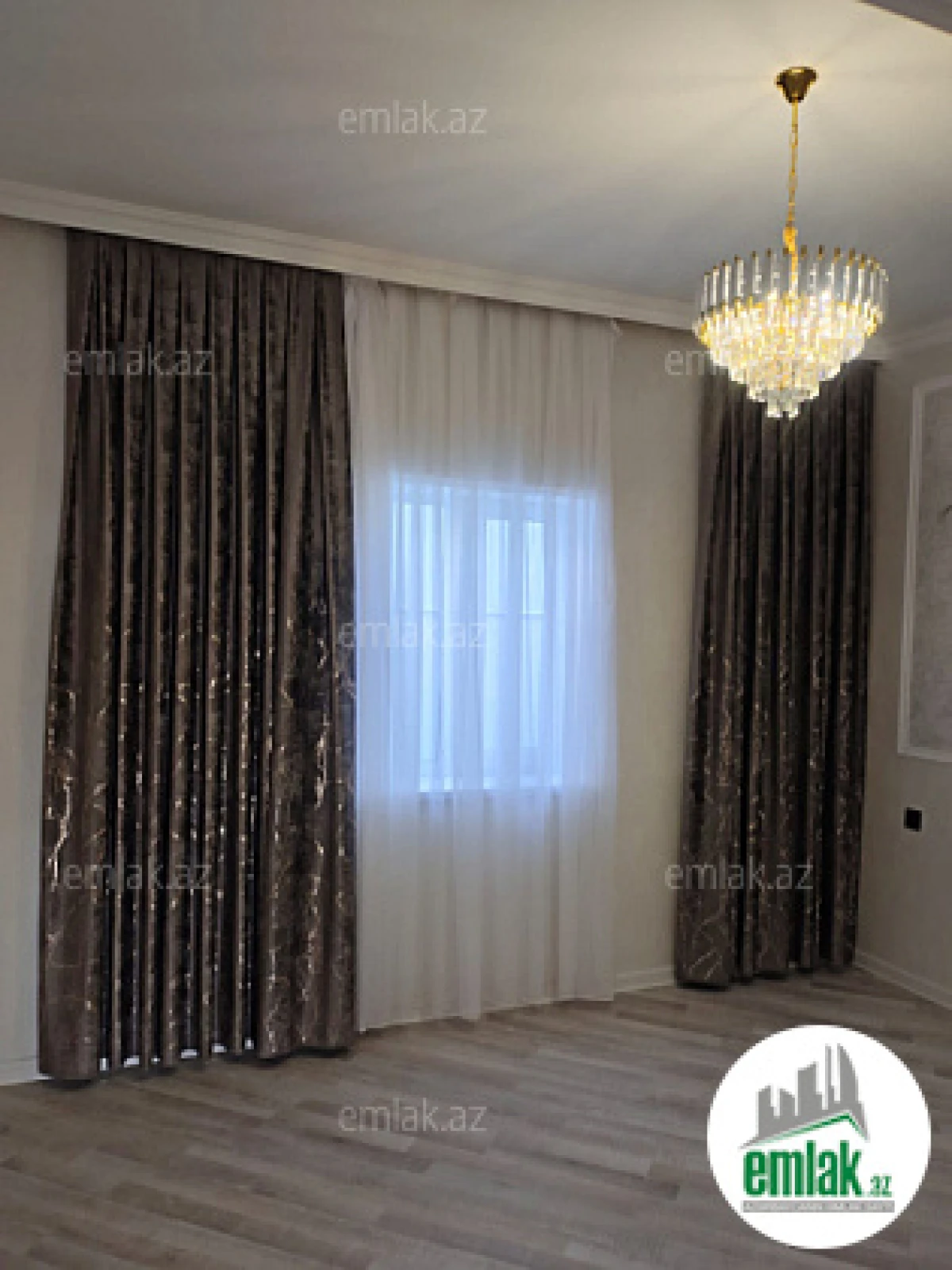 Satılır 3 otaqlı mənzil 90 m²