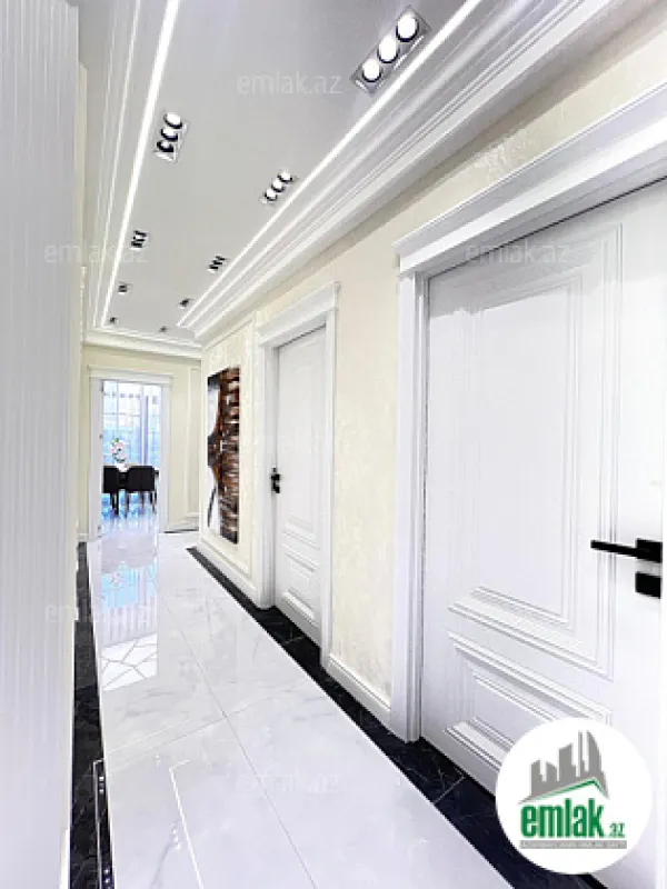 Satılır 3 otaqlı yeni tikili 100 m²