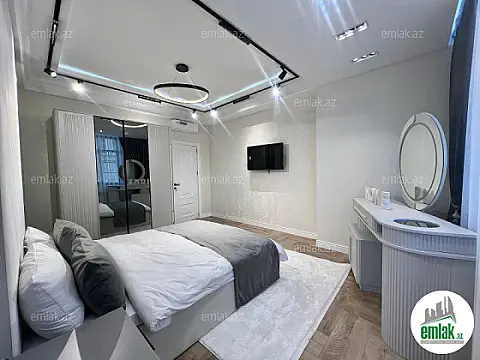 Satılır 3 otaqlı yeni tikili 100 m²