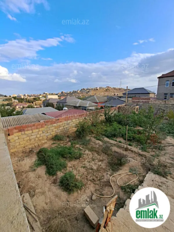 Satılır 5 otaqlı həyət evi 253.4 m²