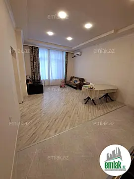 Satılır 5 otaqlı həyət evi 253.4 m²