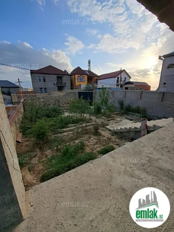 Satılır 5 otaqlı həyət evi 253.4 m²