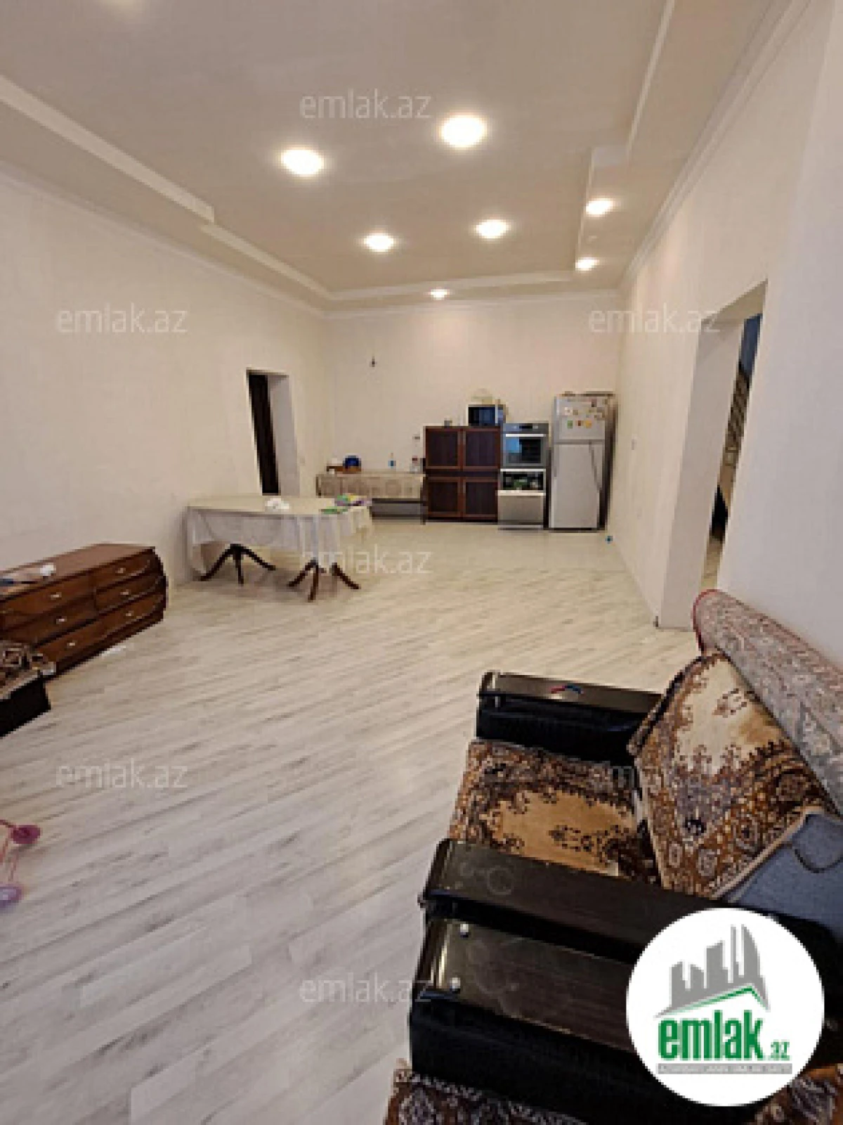 Satılır 5 otaqlı həyət evi 253.4 m²