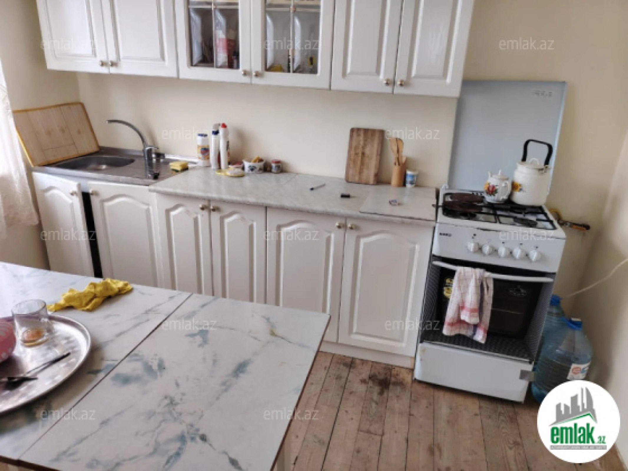 Satılır 7 otaqlı həyət evi 300 m²