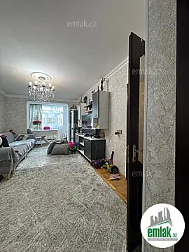 Satılır 3 otaqlı köhnə tikili 75 m²