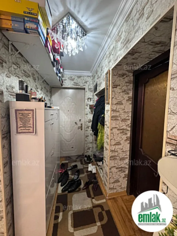 Satılır 3 otaqlı köhnə tikili 75 m²