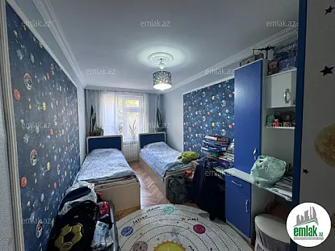 Satılır 3 otaqlı köhnə tikili 75 m²