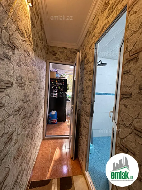 Satılır 3 otaqlı köhnə tikili 75 m²