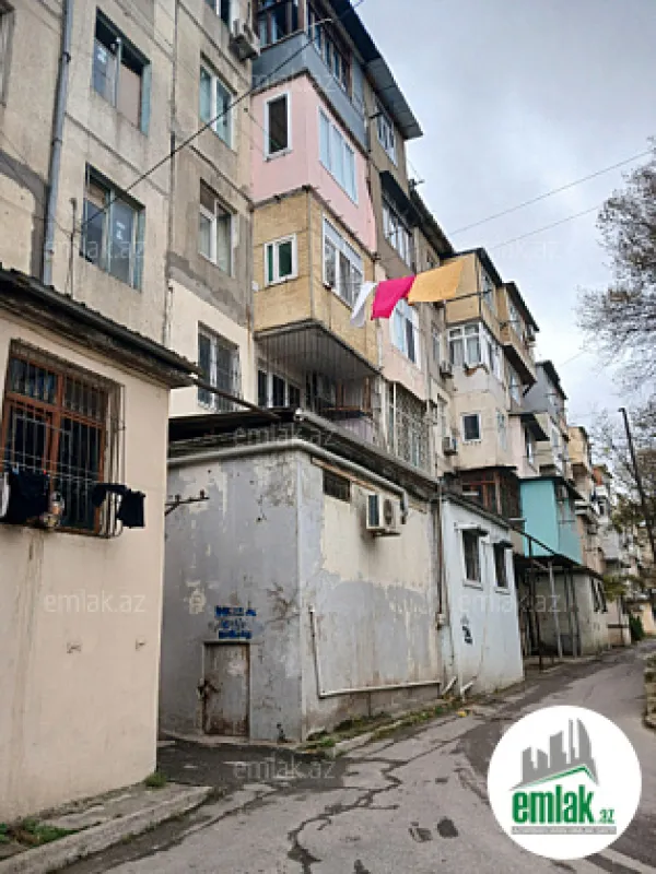 Satılır 3 otaqlı köhnə tikili 65 m²