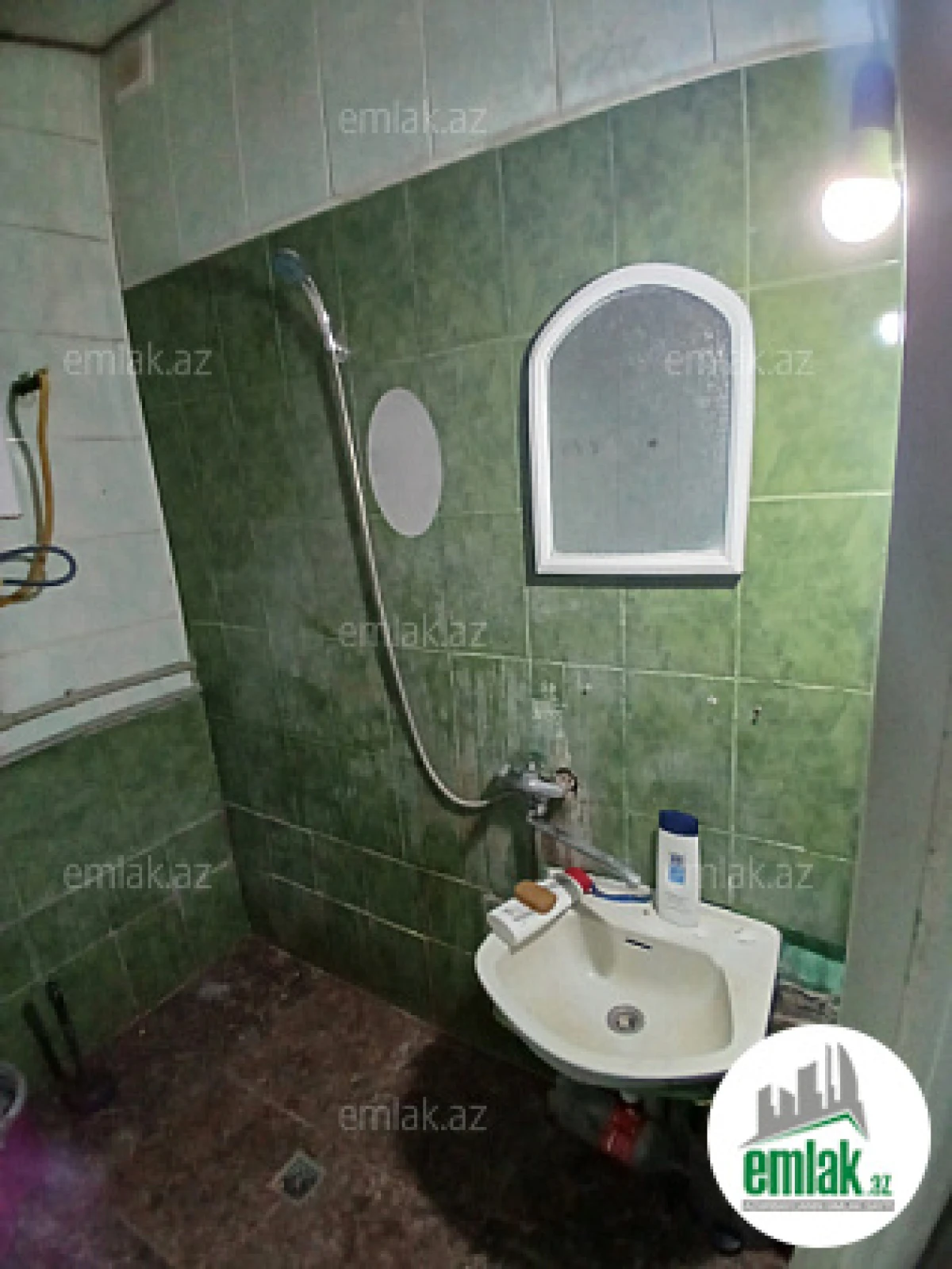 Satılır 3 otaqlı köhnə tikili 65 m²