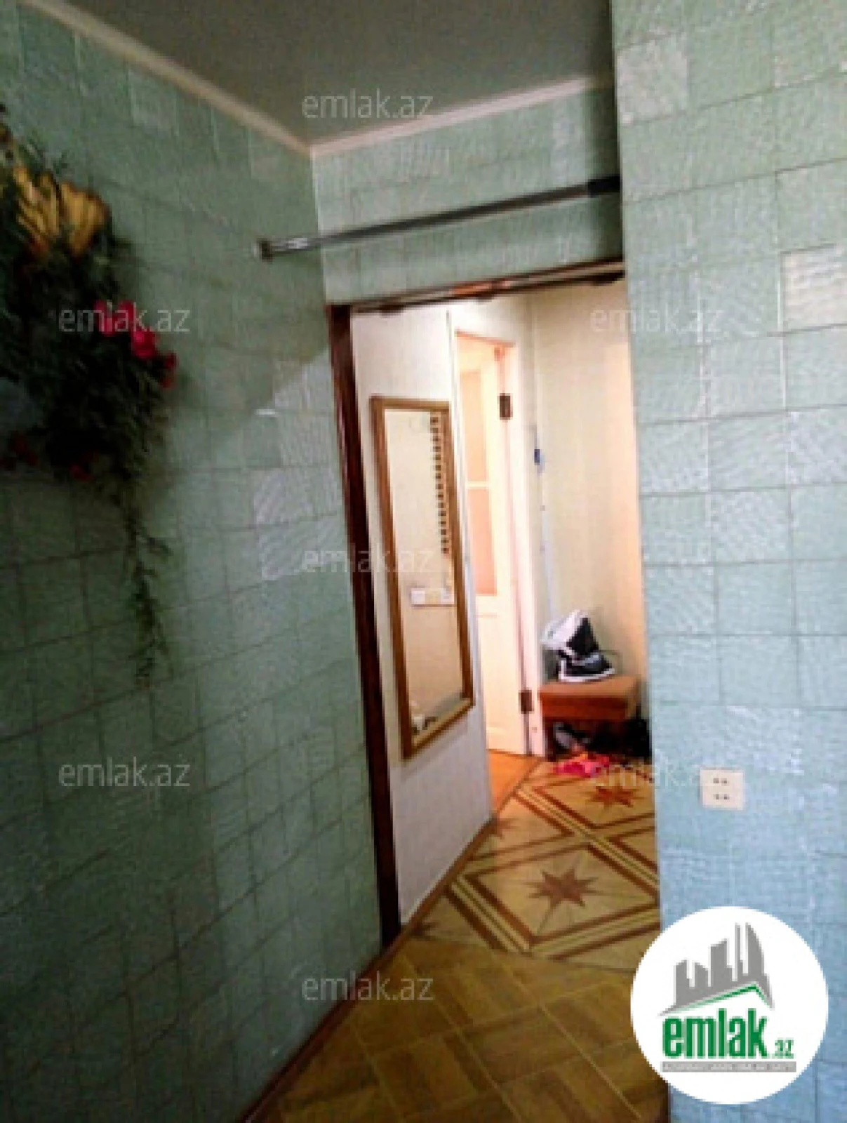 Satılır 3 otaqlı köhnə tikili 75 m²