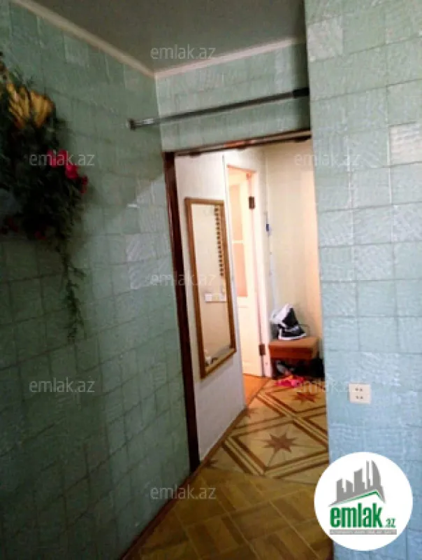 Satılır 3 otaqlı köhnə tikili 75 m²