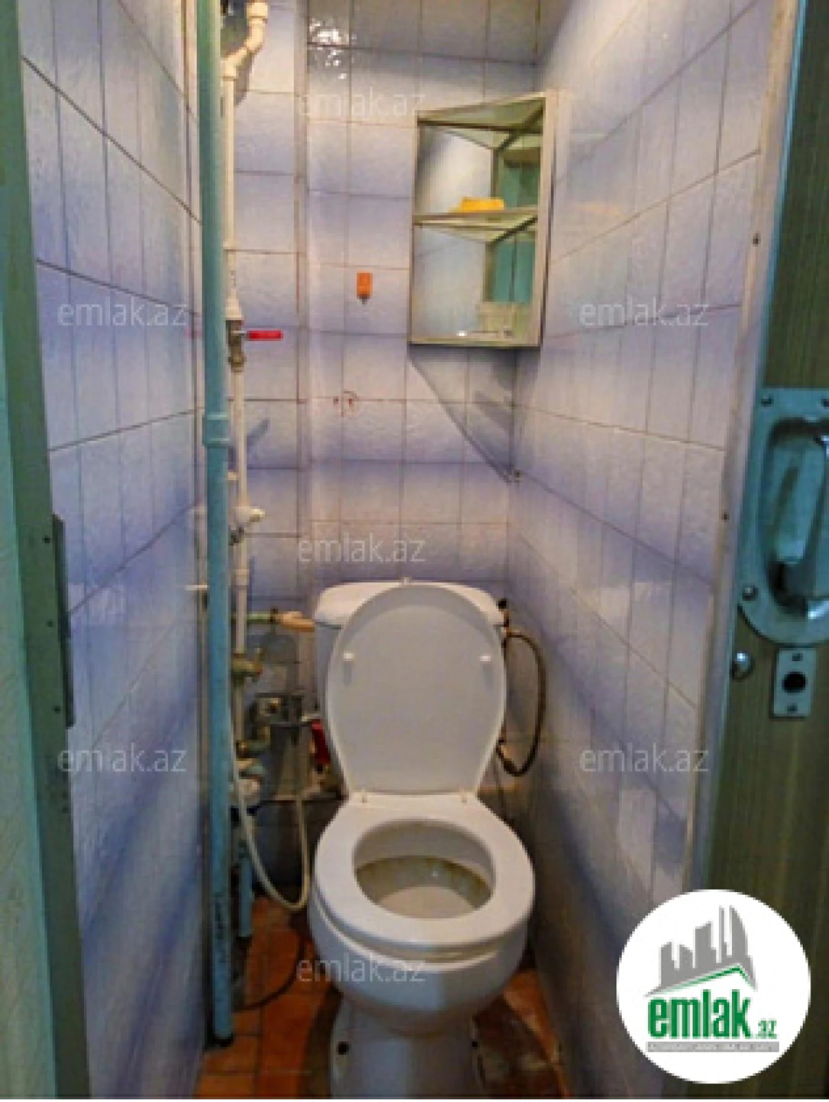 Satılır 3 otaqlı köhnə tikili 75 m²