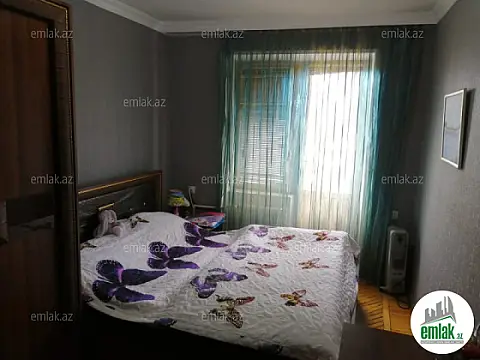 Satılır 3 otaqlı köhnə tikili 80 m²