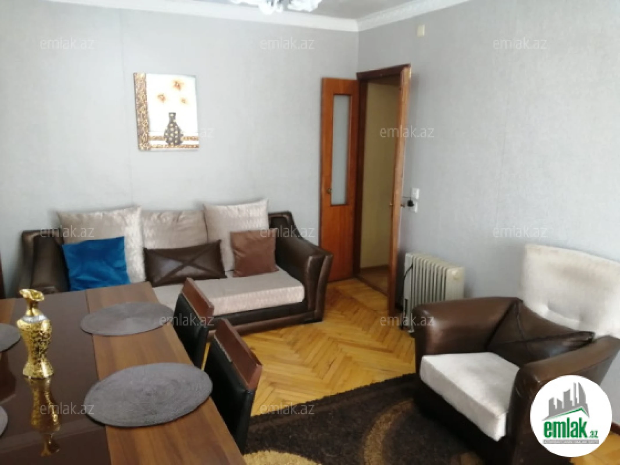 Satılır 3 otaqlı köhnə tikili 80 m²