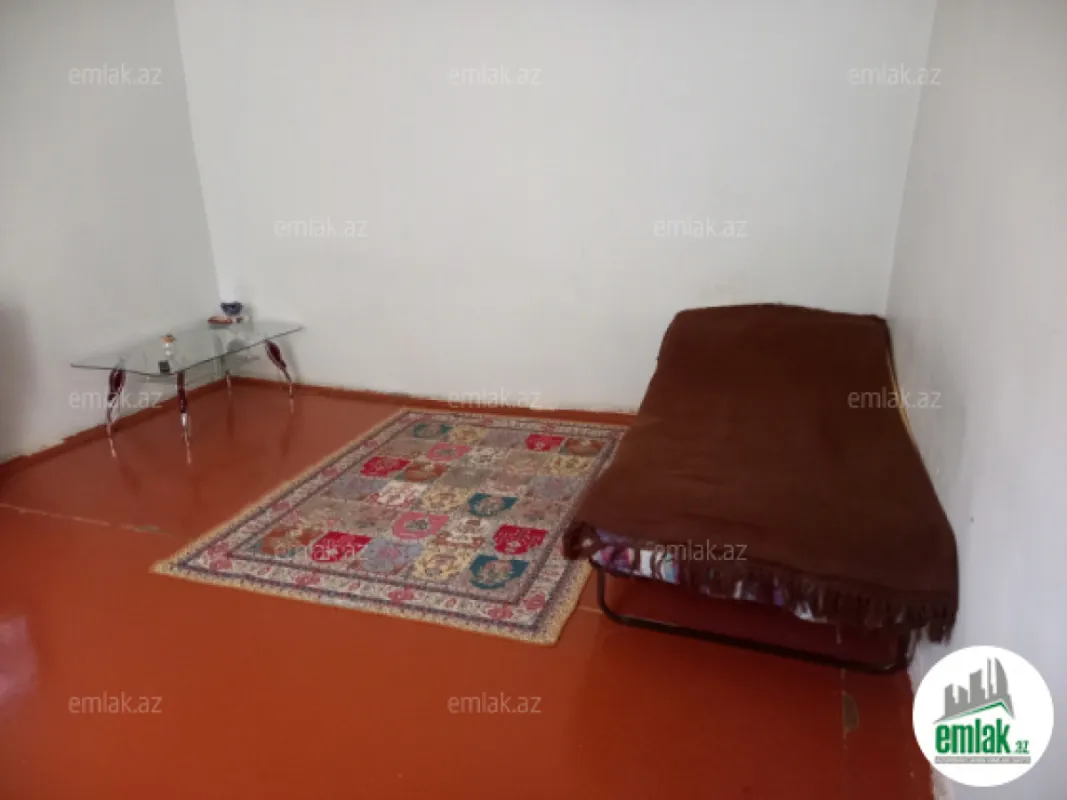 Satılır 4 otaqlı həyət evi 150 m²