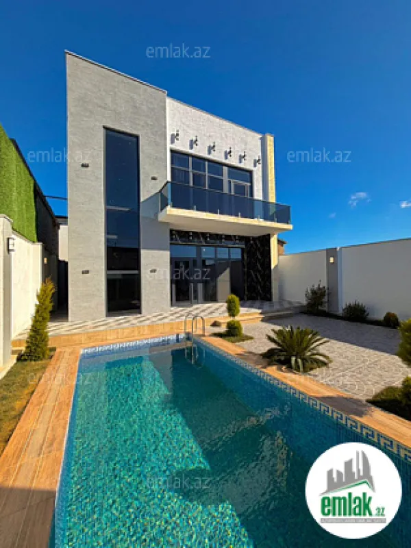Satılır 4 otaqlı mənzil 250 m²