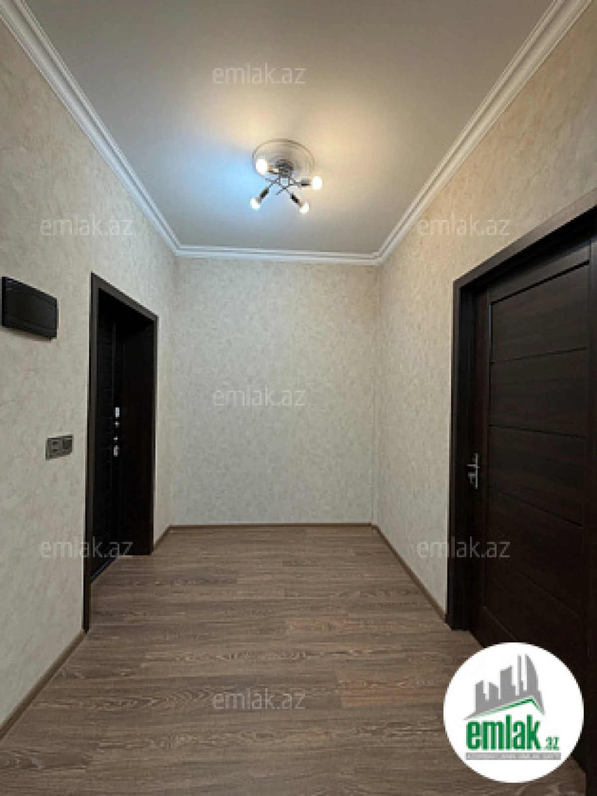 Satılır 3 otaqlı yeni tikili 80 m²