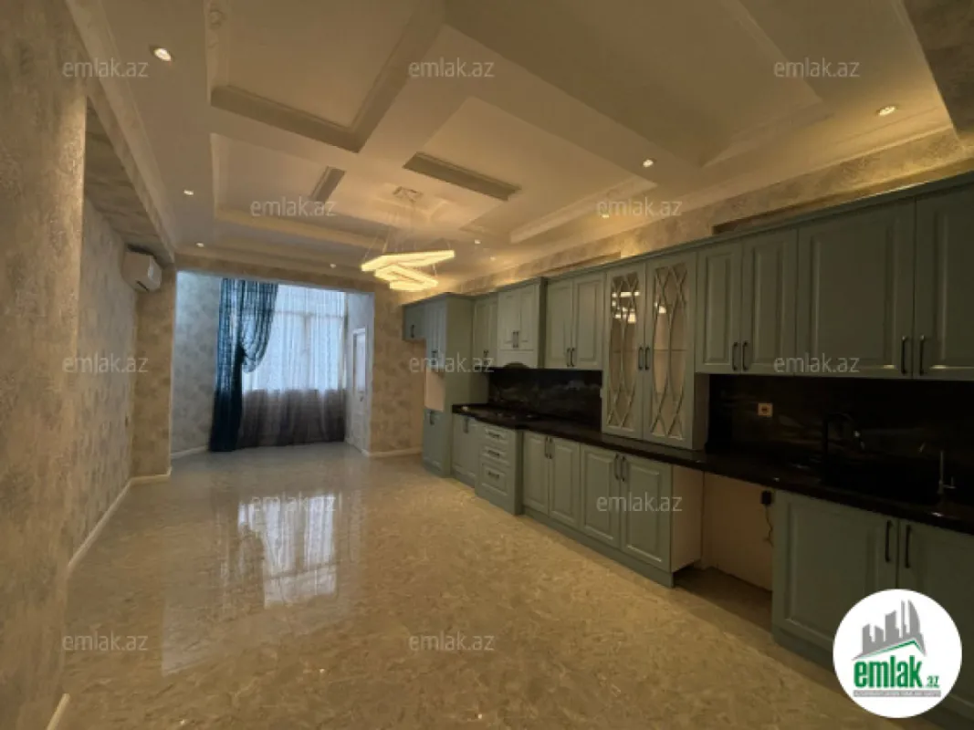 Satılır 3 otaqlı yeni tikili 140 m²