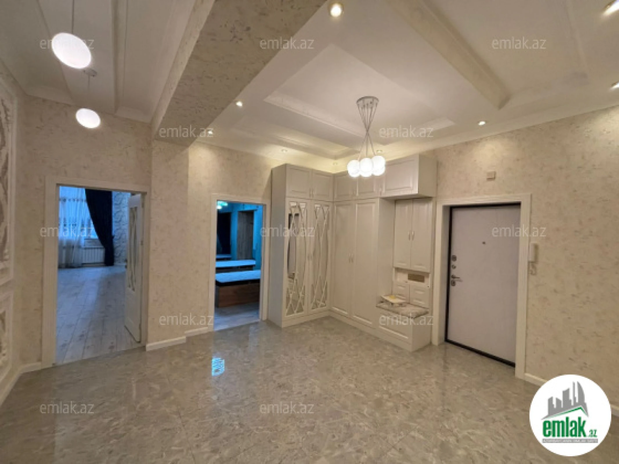 Satılır 3 otaqlı yeni tikili 140 m²