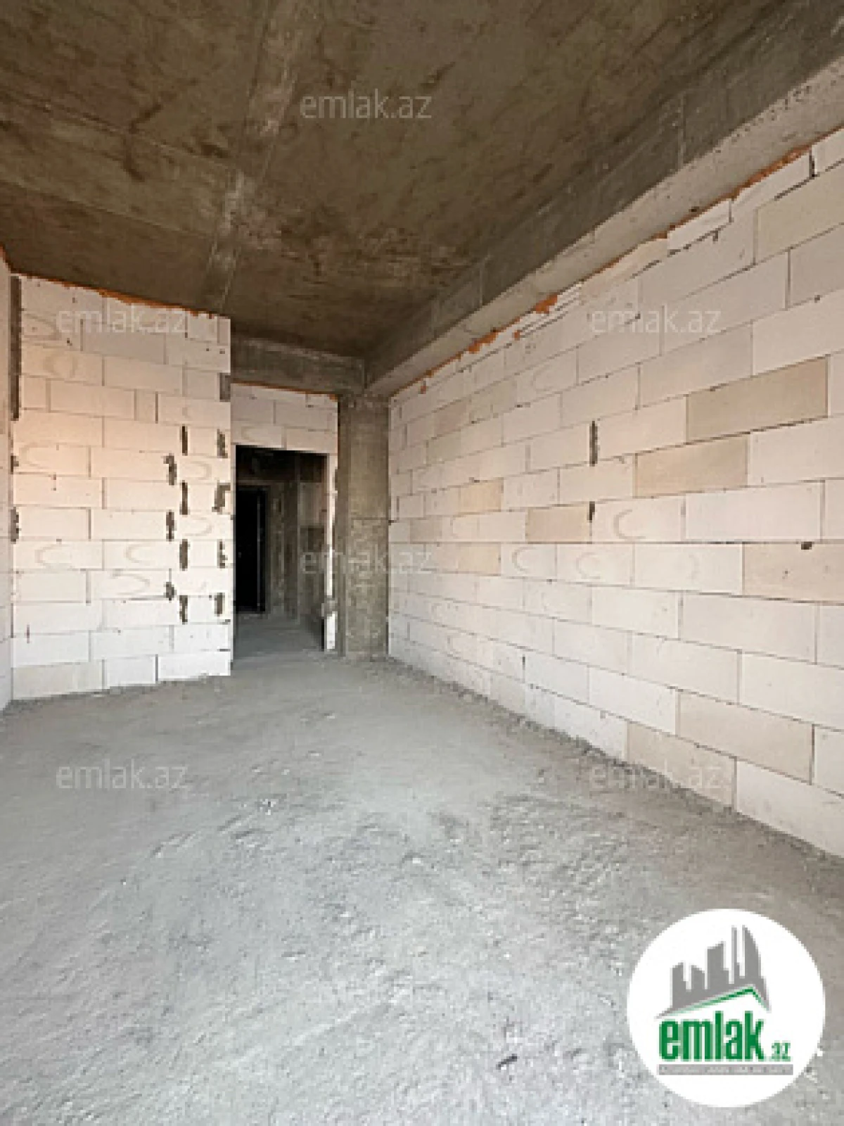 Satılır 2 otaqlı yeni tikili 97.6 m²