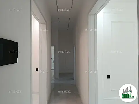 Satılır 4 otaqlı mənzil 150 m²
