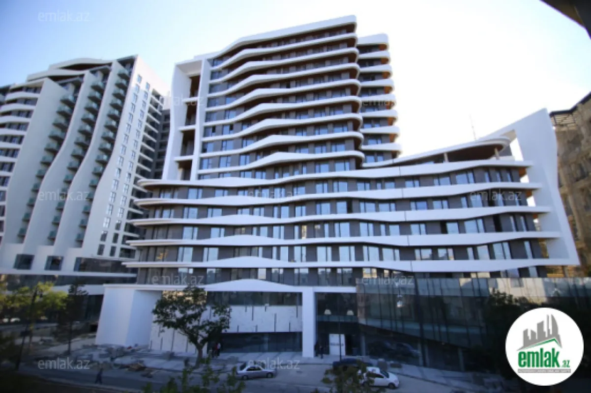 Satılır 5 otaqlı yeni tikili 150 m²