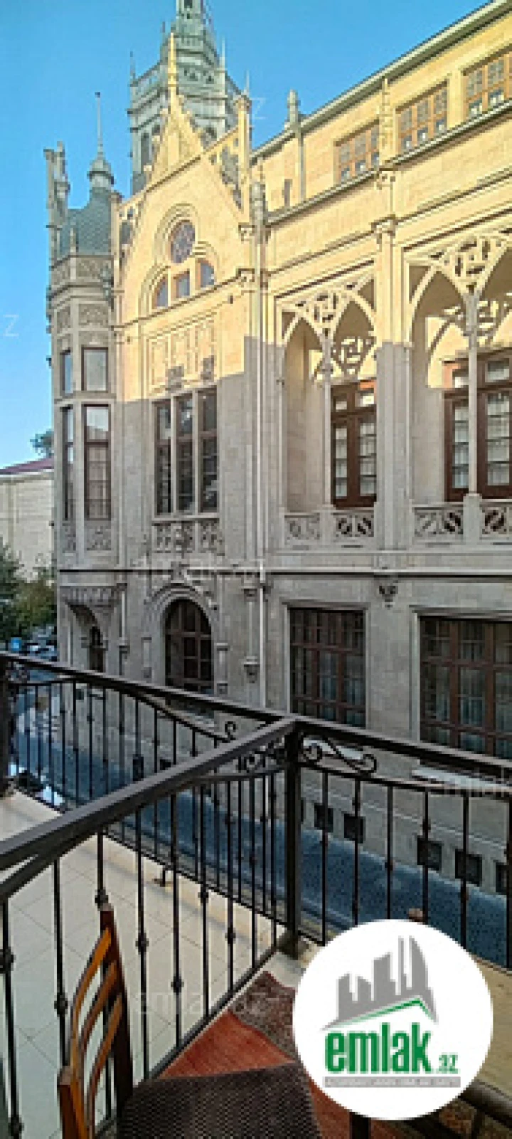 Satılır 2 otaqlı köhnə tikili 60 m²