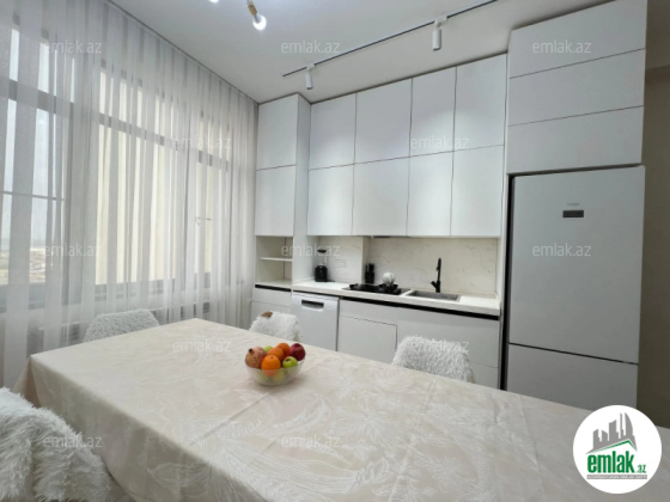 Satılır 3 otaqlı yeni tikili 80 m²