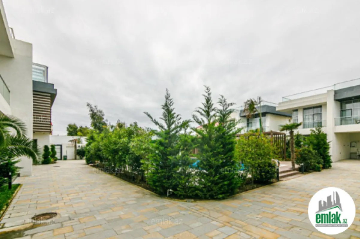 Satılır 19 otaqlı obyekt 1700 m²