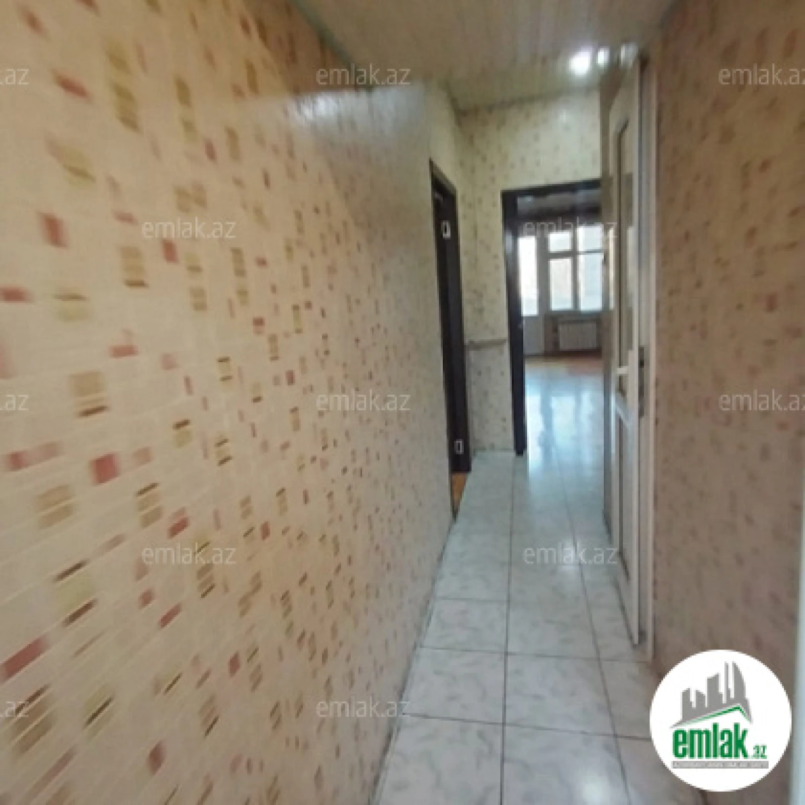 Satılır 3 otaqlı köhnə tikili 80 m²