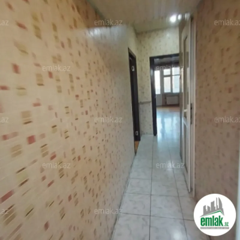 Satılır 3 otaqlı köhnə tikili 80 m²